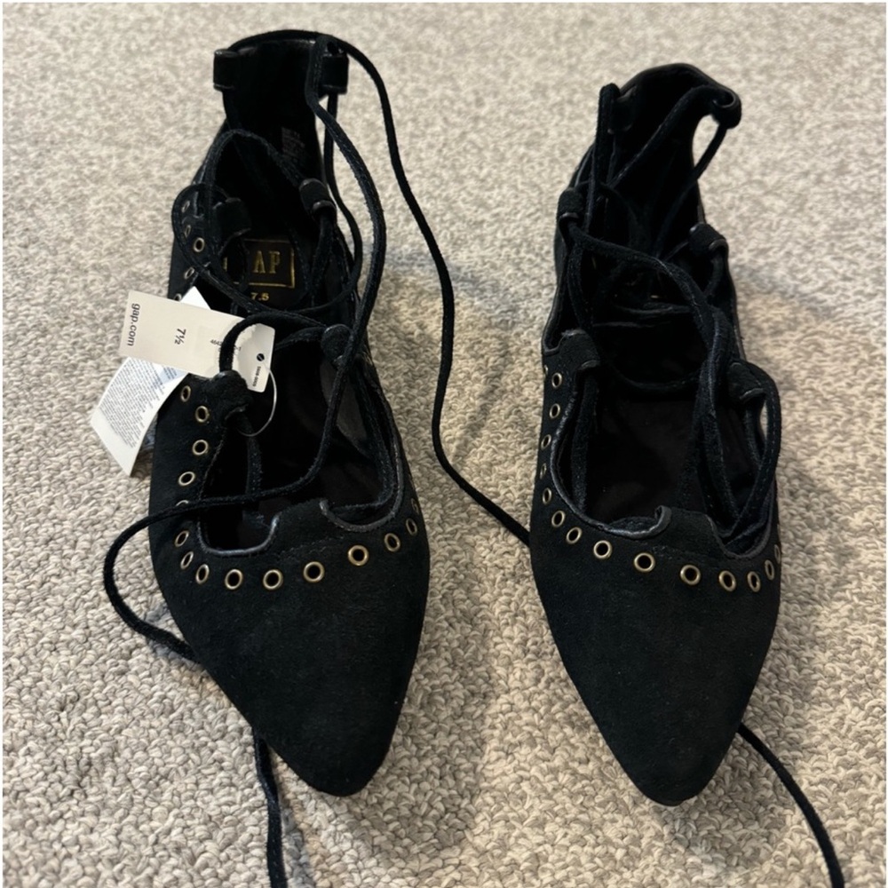 Gap Black Suede Tie-up Shoes